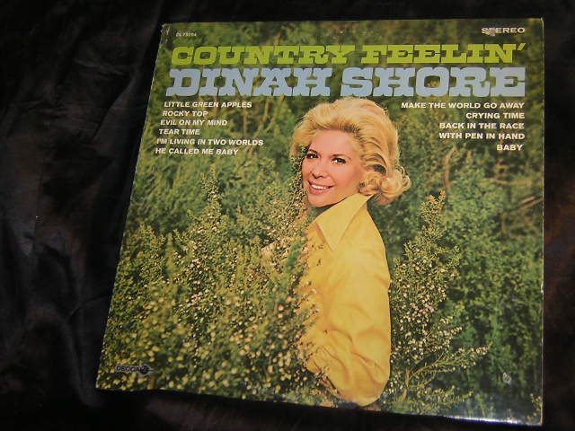 Click for more Country Feelin' listings