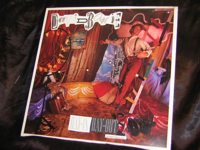 David Bowie - Day In Day Out
